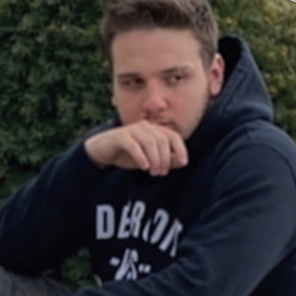 Meet your Posher, Candeniz - Picture 1 of 1